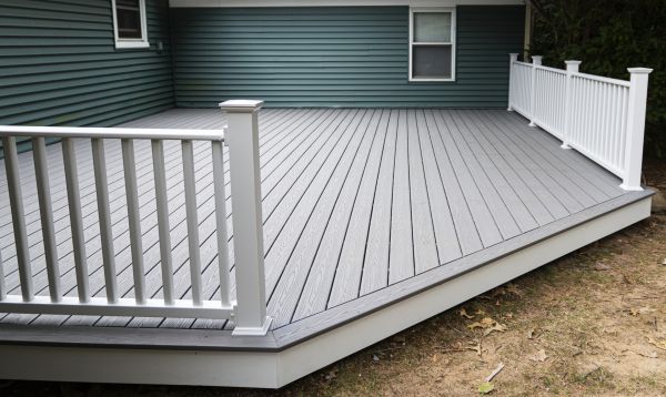 Composite Decking Installation in Puyallup