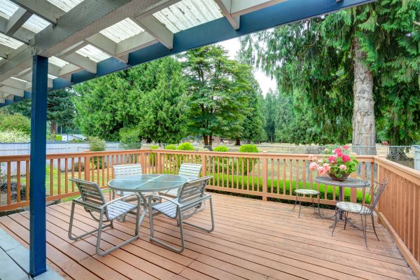 Deck Carpentry Service in Puyallup